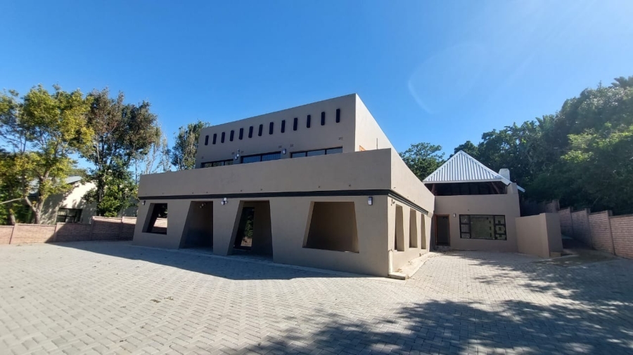 7 Bedroom Property for Sale in Cintsa East Eastern Cape